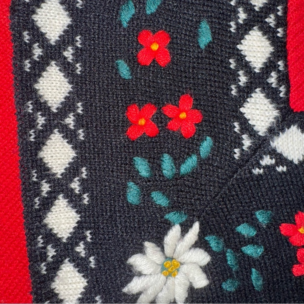 Vintage Honors red floral Nordic knit sweater women’s medium mock neck acrylic - Picture 5 of 6